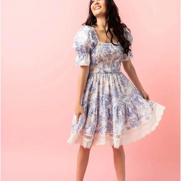 Rachel Parcell Floral Print Lace Puff Sleeve Cotton Dress in Dusty Blue Floral - Picture 1 of 5